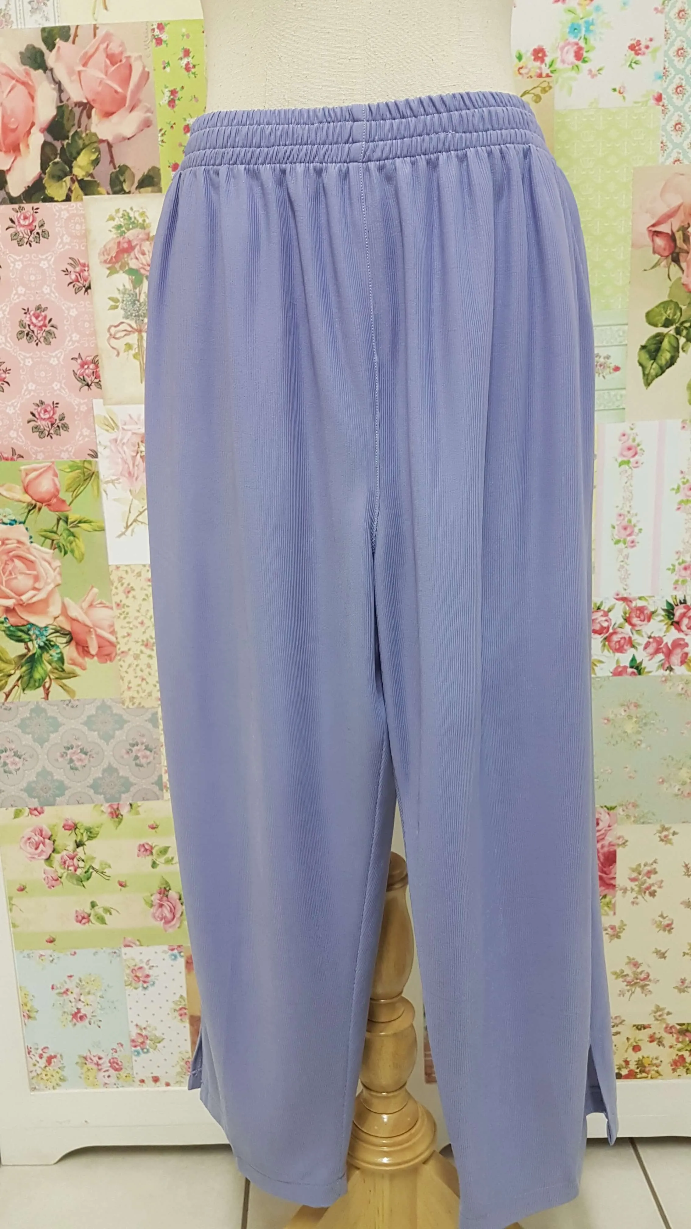 3/4 Lilac Pants BK0398