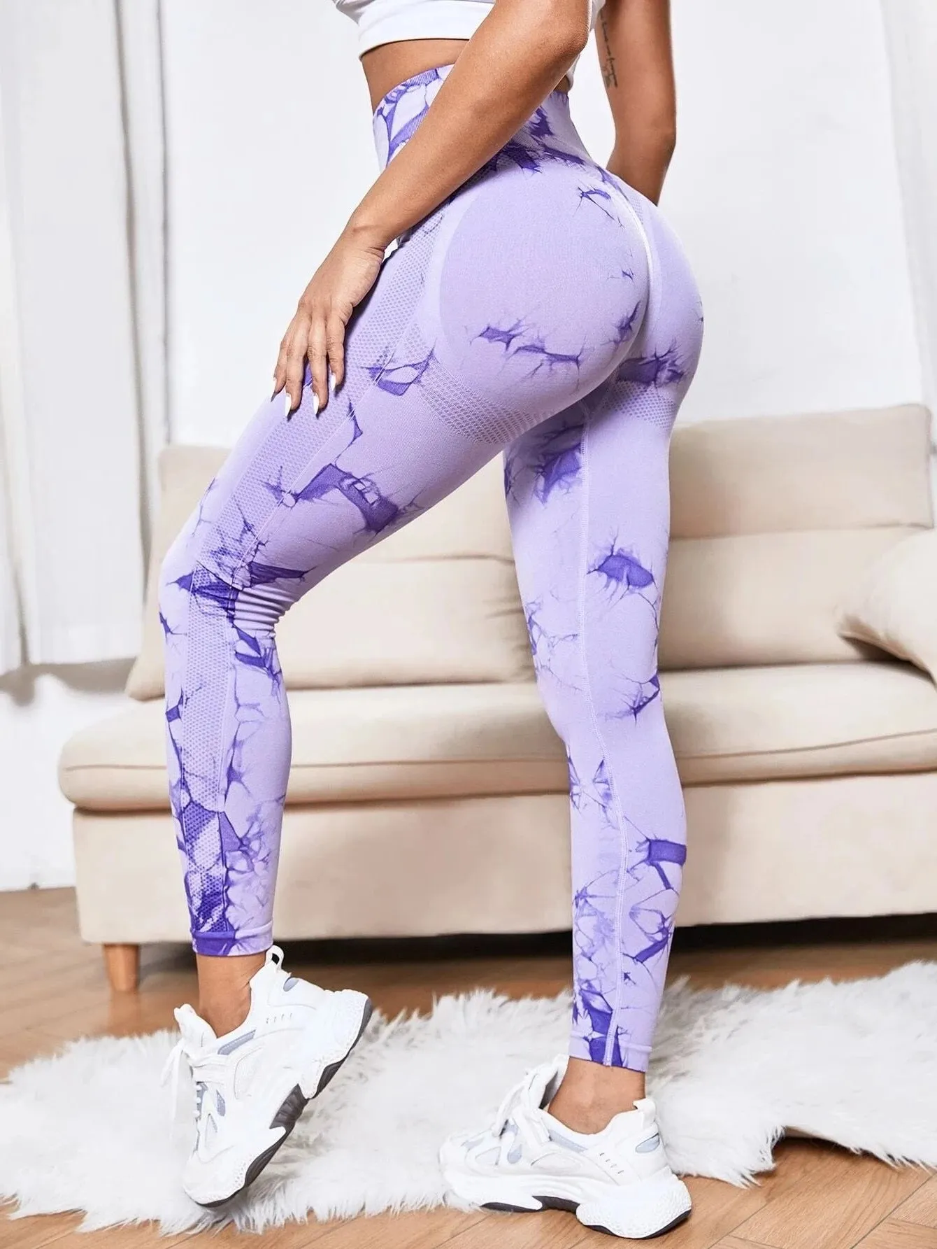 Aniya Tie Dye Scrunched Gym Leggings