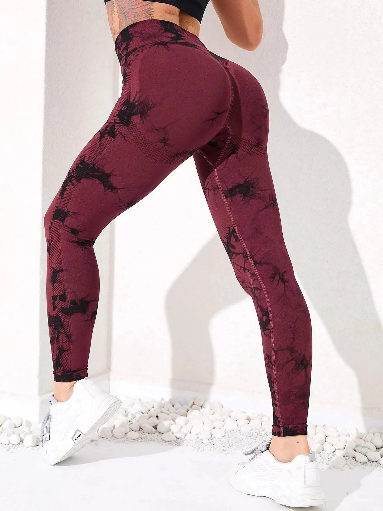 Aniya Tie Dye Scrunched Gym Leggings