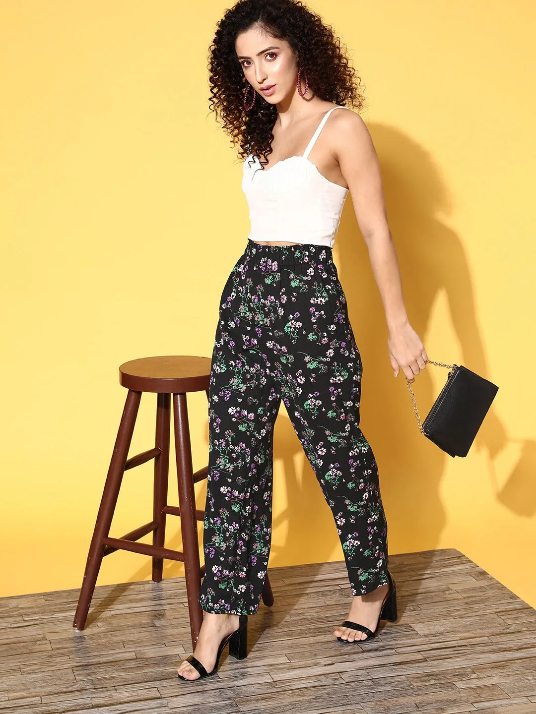 Berrylush Women Black & Green Floral Printed High-Rise Waist Pleated Regular Trousers