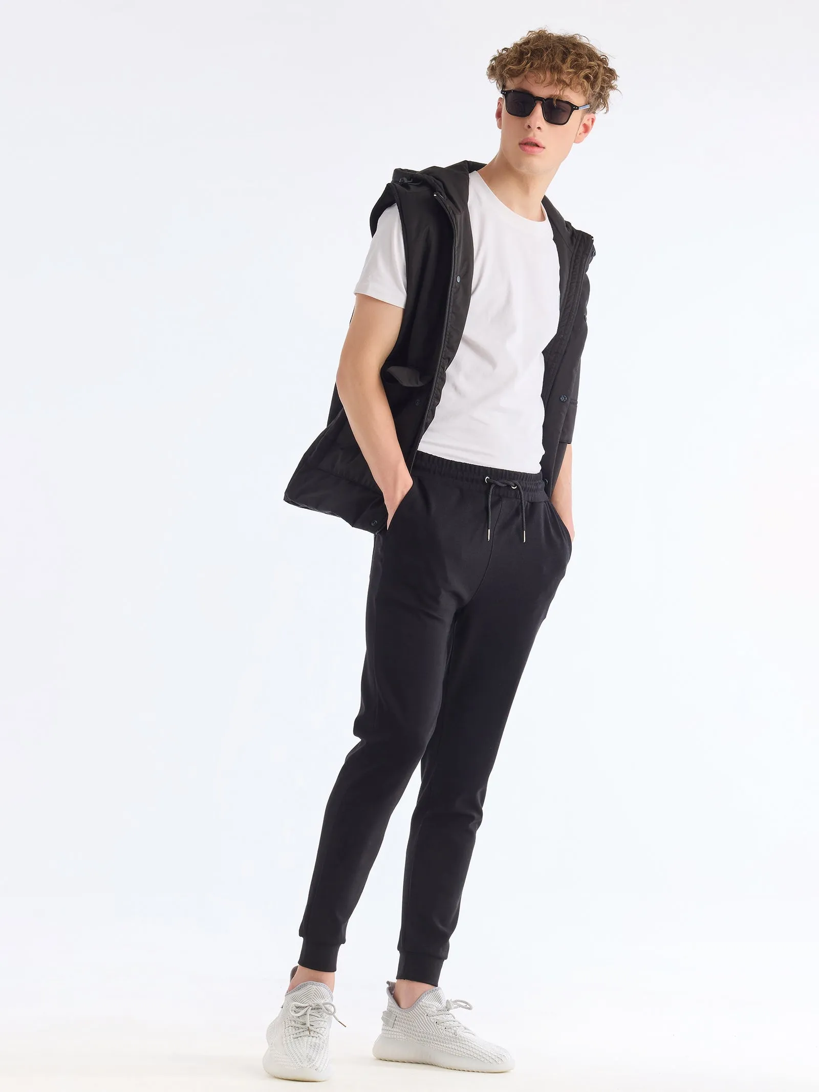 Black 4-Way Stretch Travel Pant