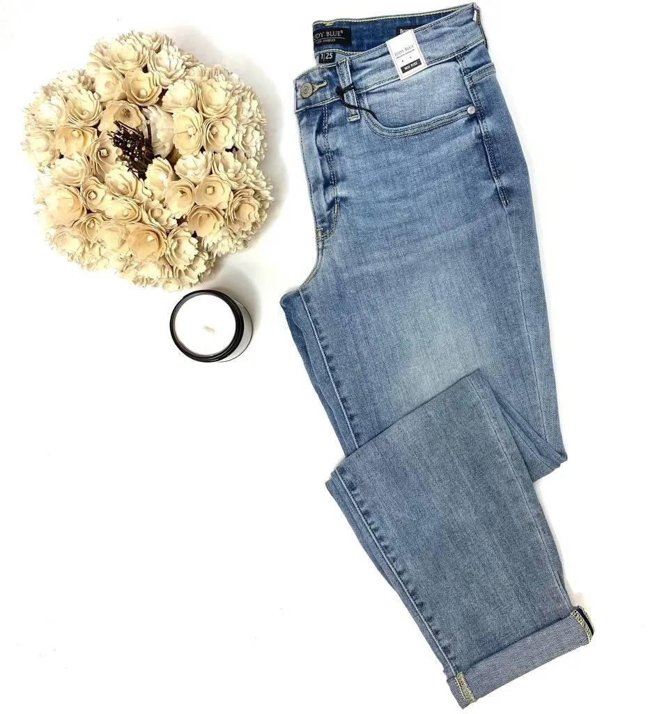 #L992 Laid Back Boyfriend Fit Judy Blue Jeans